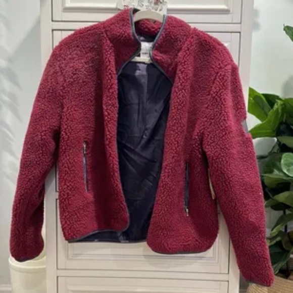 Ivory Ella Burgundy Sherpa Jacket. Size Medium. - Picture 2 of 13